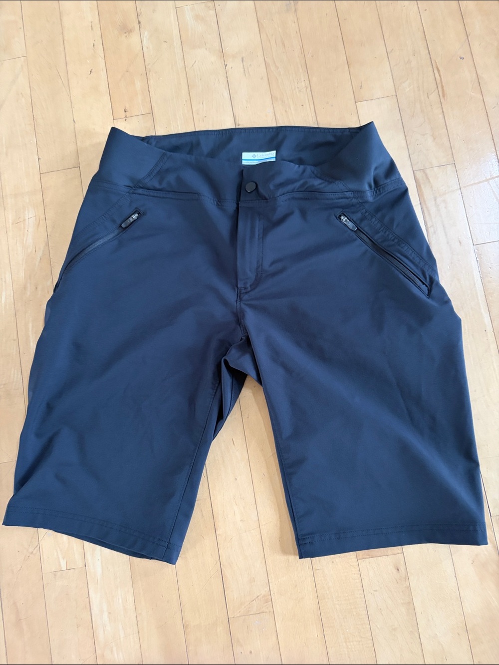 Women's Black Performance Stretch Shorts - Columbia Brand